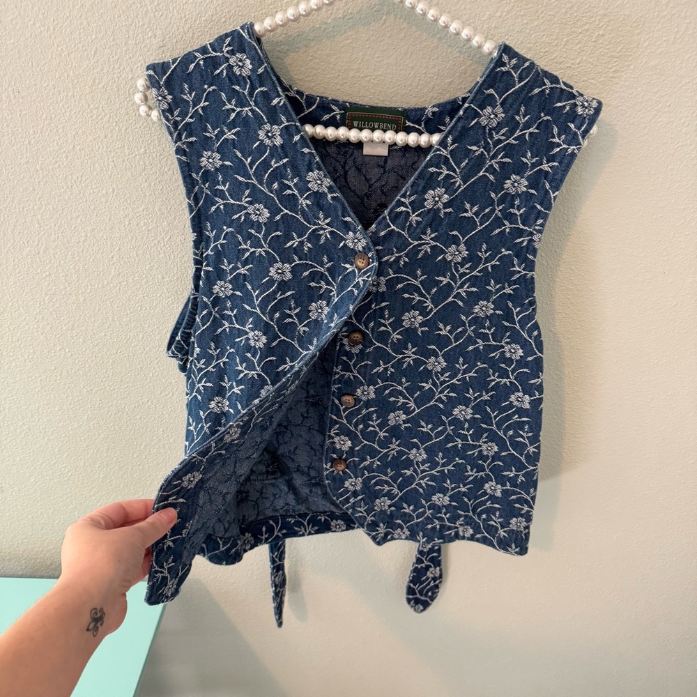 VINTAGE Willow Blue Floral Denim Vest